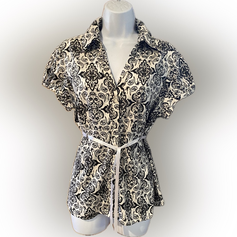Fred David stretch Large woman button front cap sleeve top ribbon waist tie